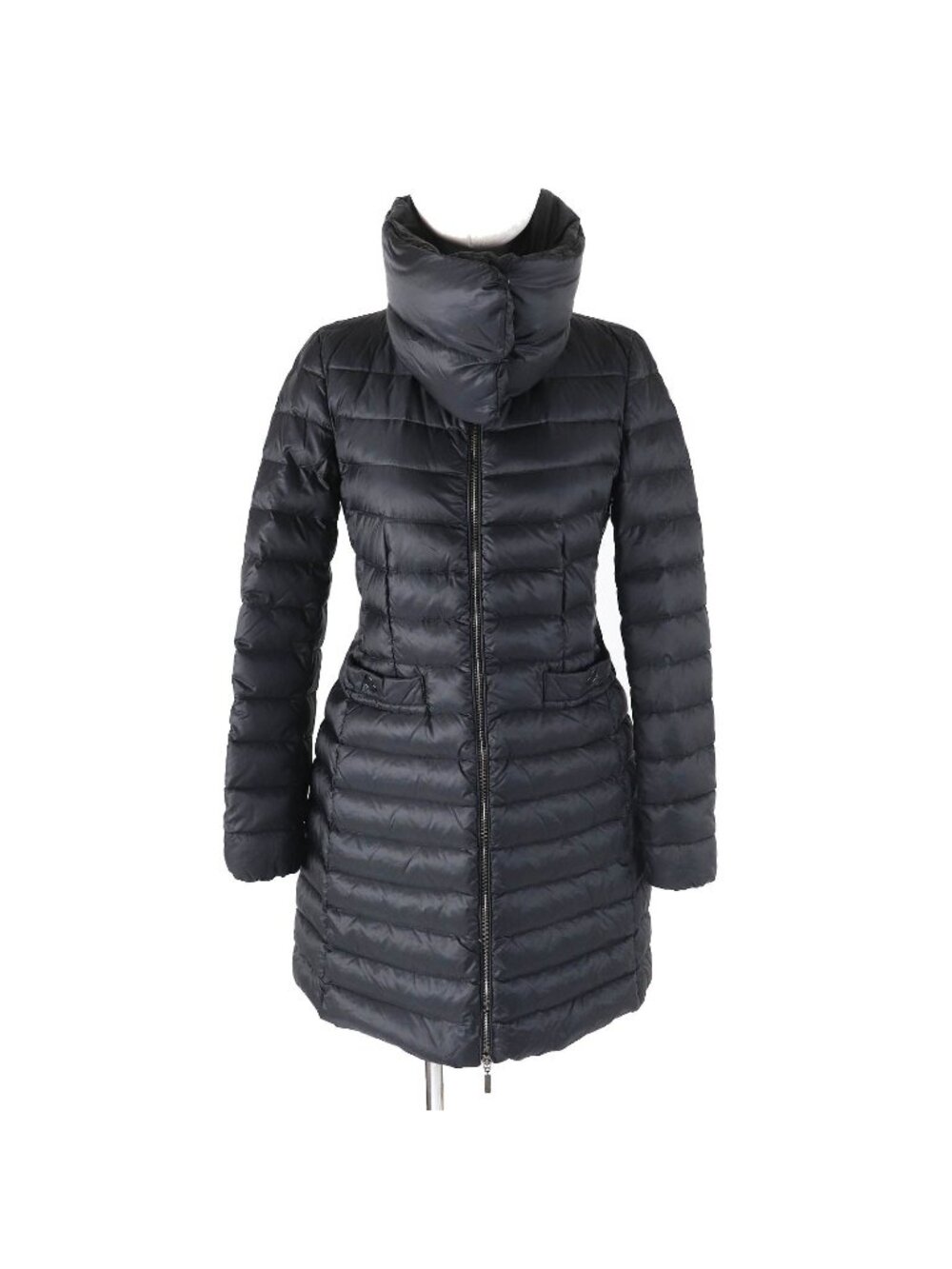 Moncler Verndi Collar Design Neck Warmer Style Logo Zip Down Coat Black